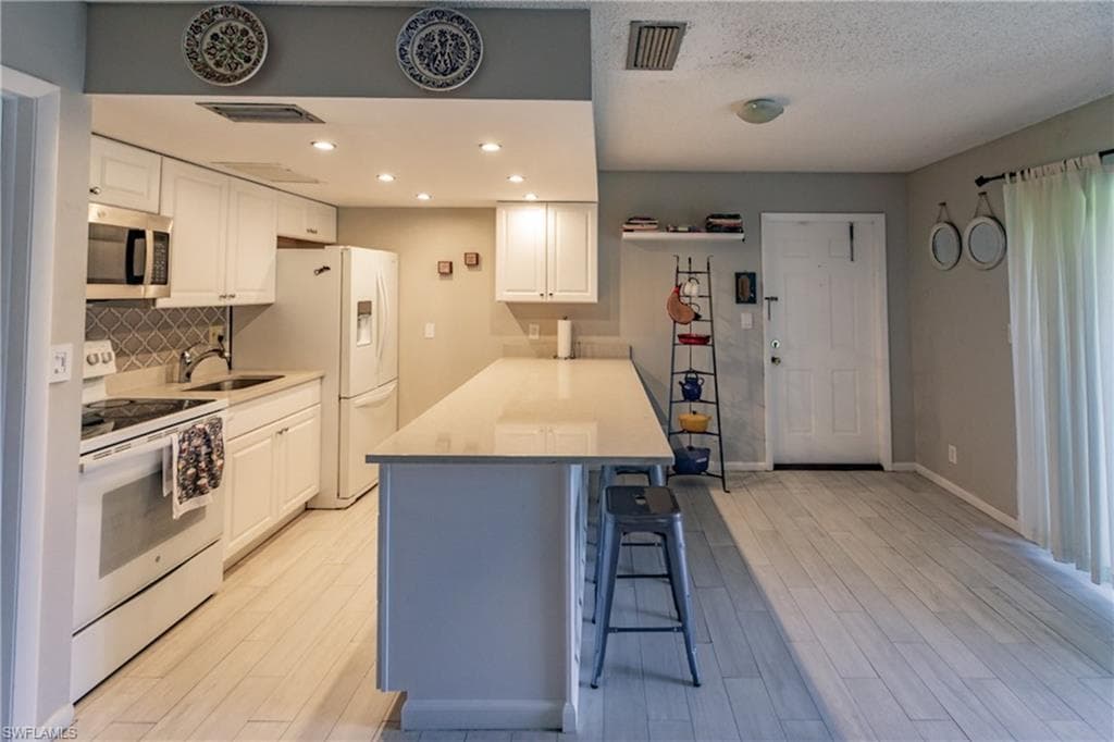 3 Bob O Link Ct 3b, Naples, FL 34105-9
