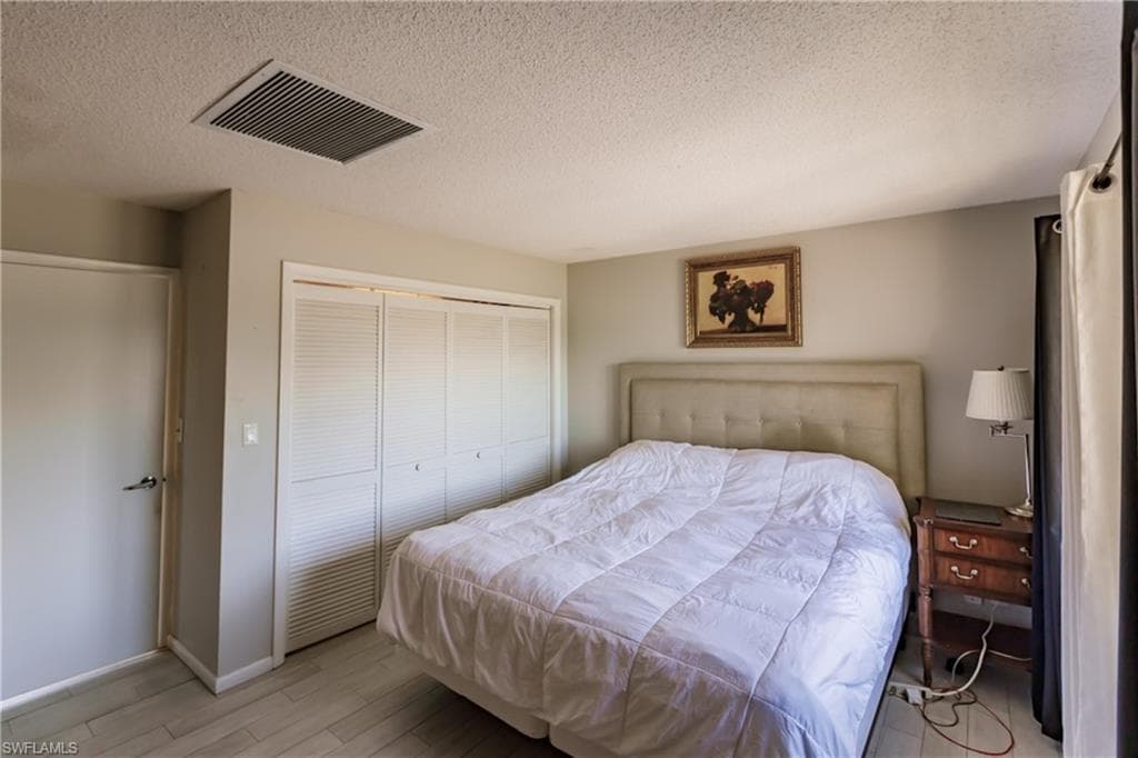 3 Bob O Link Ct 3b, Naples, FL 34105-11