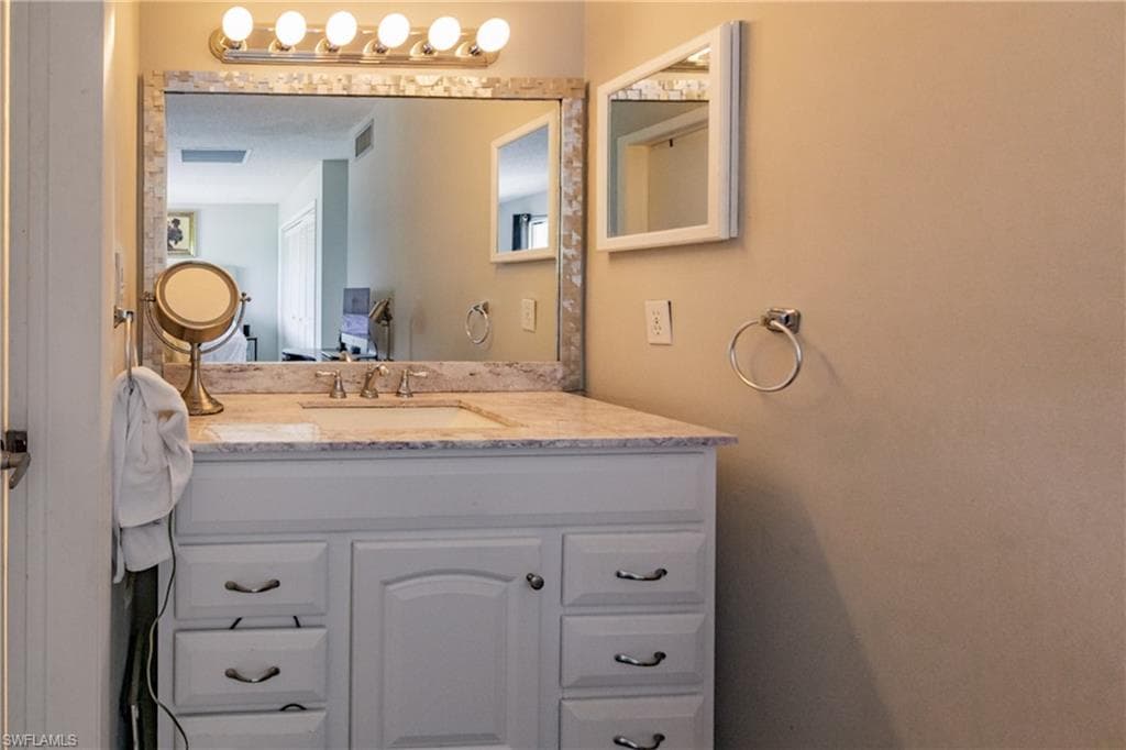 3 Bob O Link Ct 3b, Naples, FL 34105-16