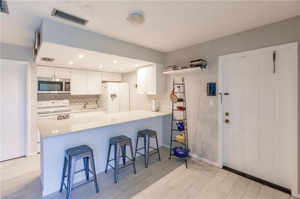3 Bob O Link Ct 3b, Naples, FL 34105-5