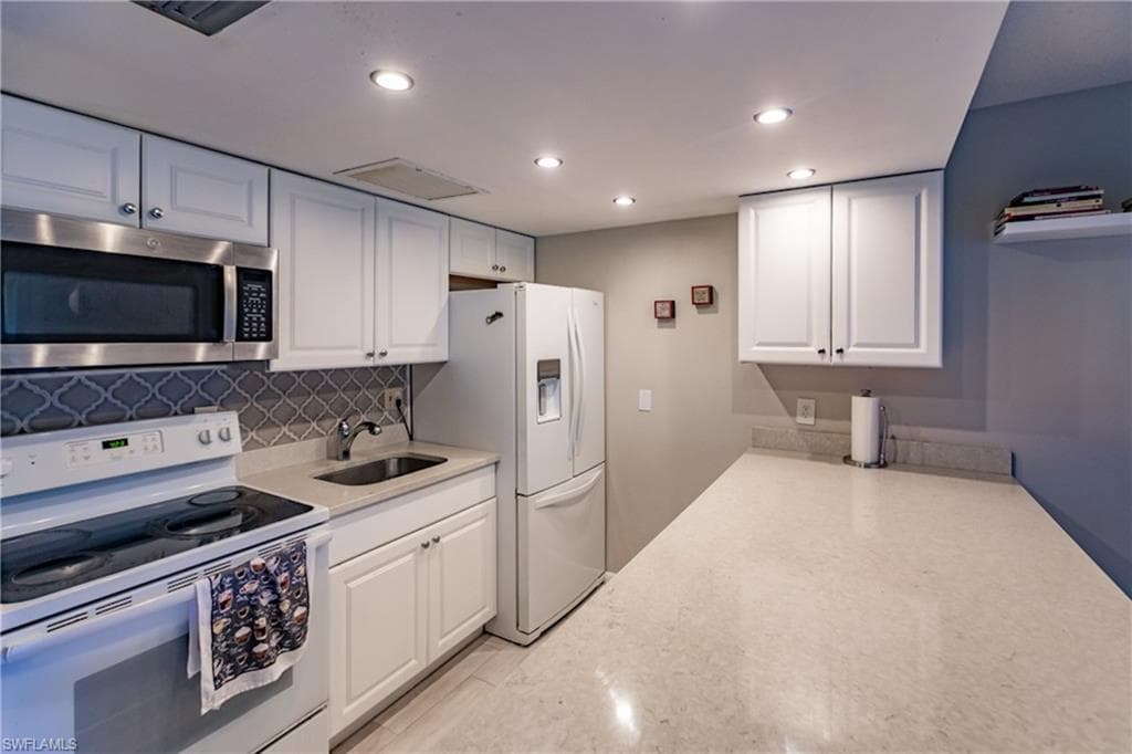 3 Bob O Link Ct 3b, Naples, FL 34105-6