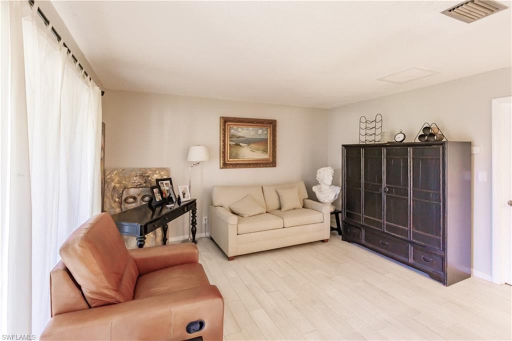 3 Bob O Link Ct 3b, Naples, FL 34105-8
