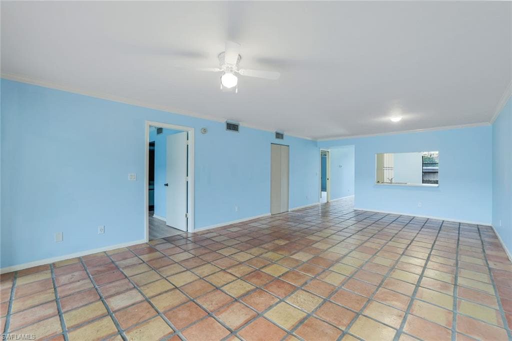 500 Misty Pines Cir 105, Naples, FL 34105-5