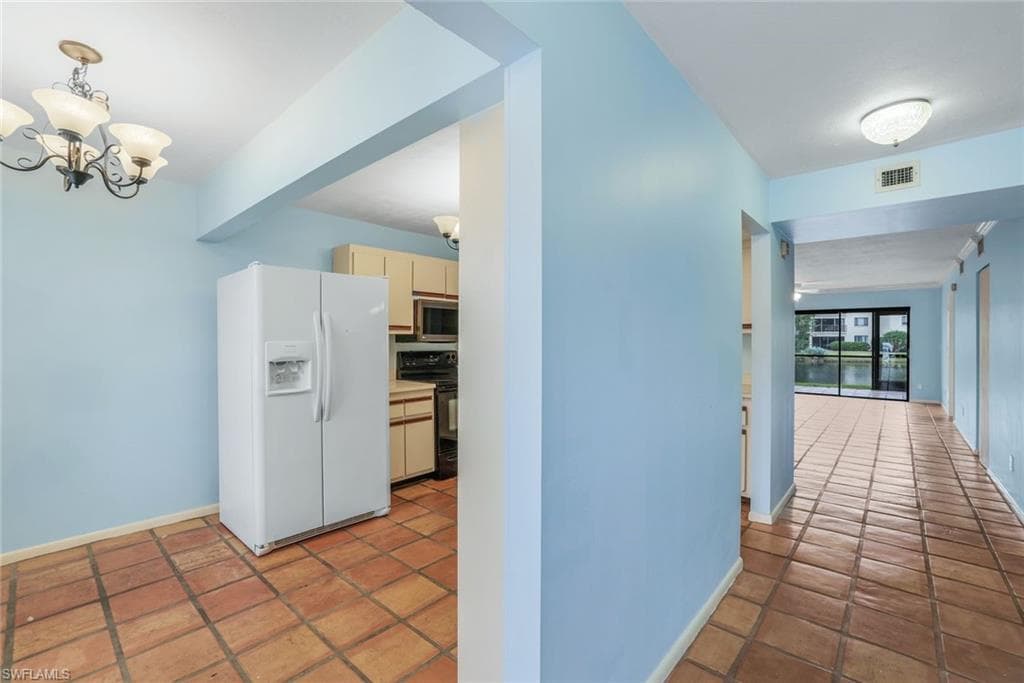 500 Misty Pines Cir 105, Naples, FL 34105-7
