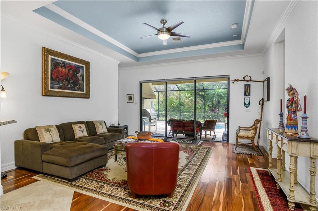 9355 Vercelli Ct, Naples, FL 34113-10