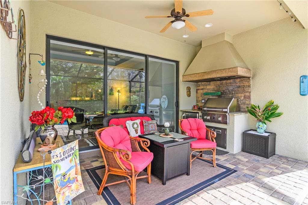 9355 Vercelli Ct, Naples, FL 34113-13