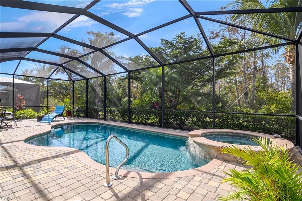 9355 Vercelli Ct, Naples, FL 34113-18