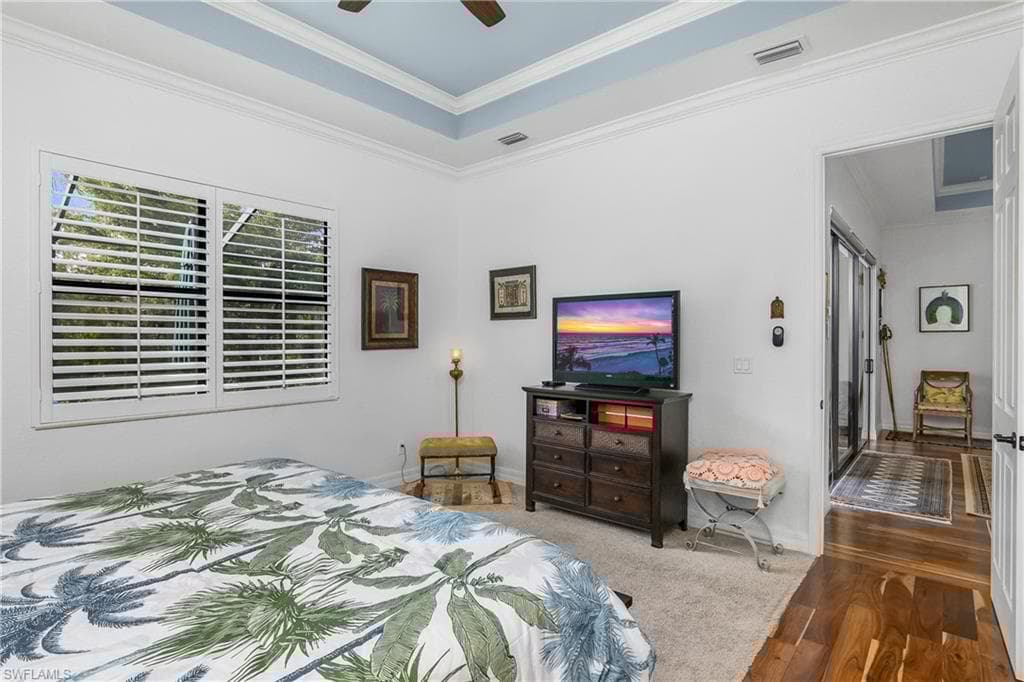 9355 Vercelli Ct, Naples, FL 34113-25