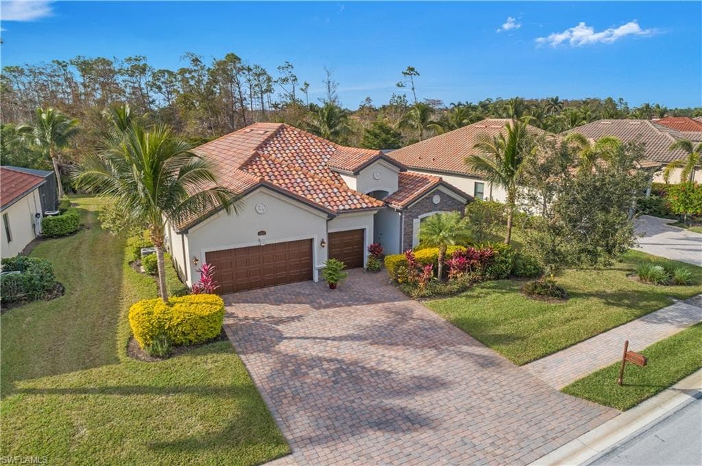 9355 Vercelli Ct, Naples, FL 34113-40