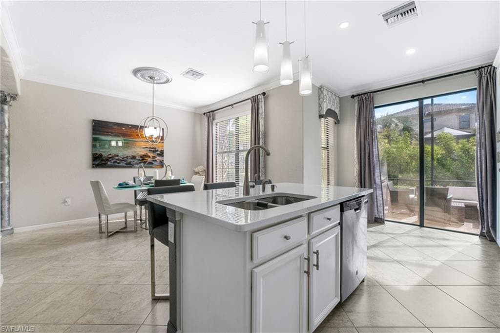 1154 Penrose Ct 20, Naples, FL 34113-16