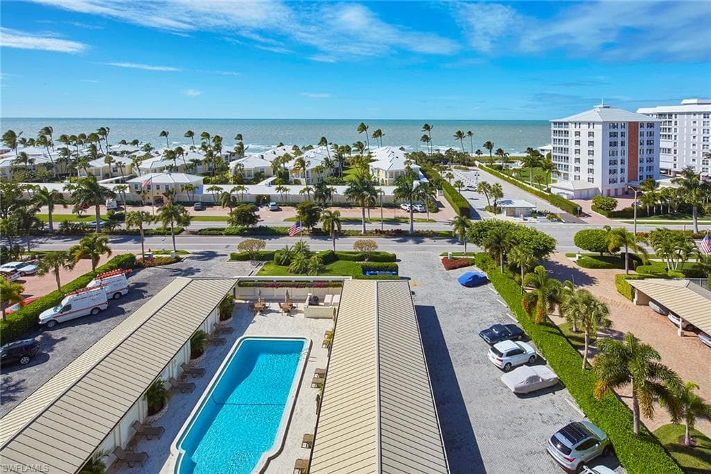 2650 Gulf Shore Blvd N 701, Naples, FL 34103-13