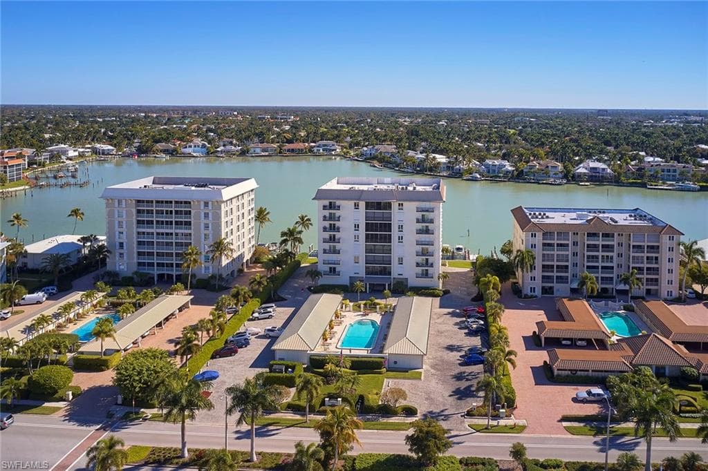 2650 Gulf Shore Blvd N 701, Naples, FL 34103-16