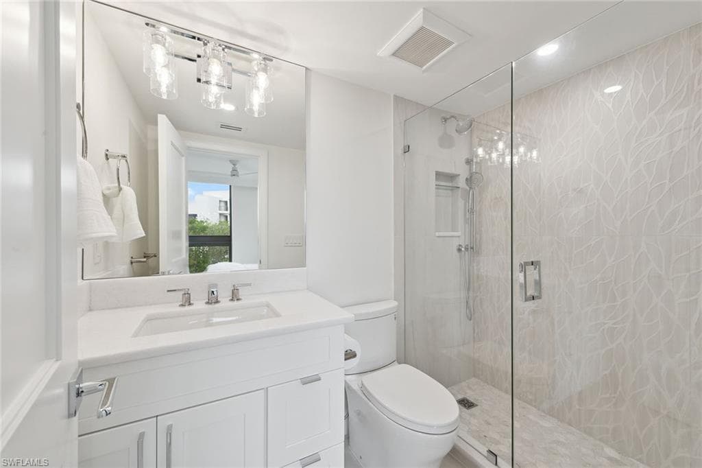 2318 Gulf Shore Blvd N 510, Naples, FL 34103-22