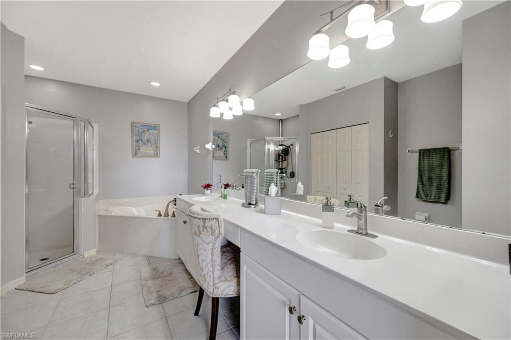 6235 Wilshire Pines Cir 1404, Naples, FL 34109-35