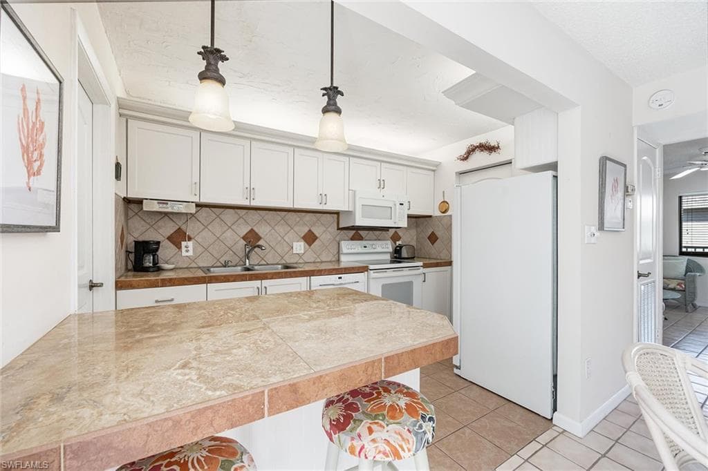 788 Park Shore Dr E39, Naples, FL 34103-9