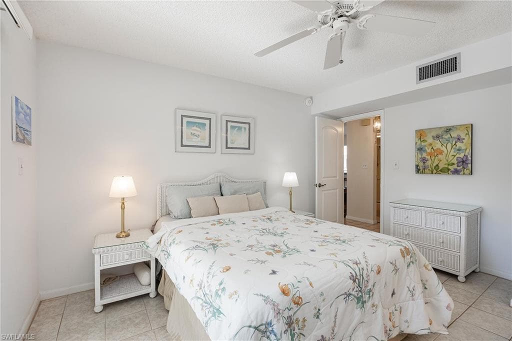 788 Park Shore Dr E39, Naples, FL 34103-14