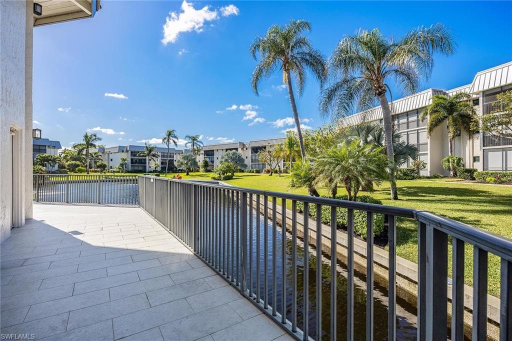 788 Park Shore Dr E39, Naples, FL 34103-27