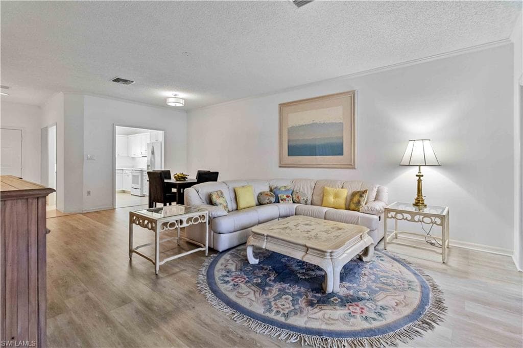 808 Arbor Lake Dr 8-105, Naples, FL 34110-12