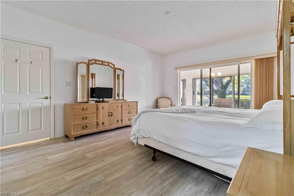 808 Arbor Lake Dr 8-105, Naples, FL 34110-17