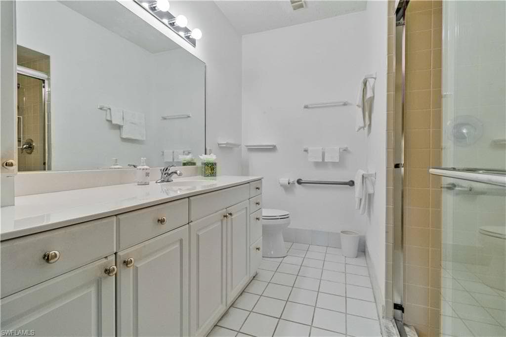 808 Arbor Lake Dr 8-105, Naples, FL 34110-19