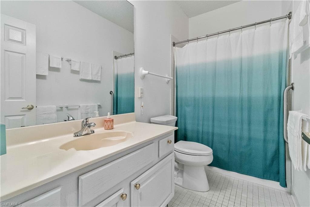 808 Arbor Lake Dr 8-105, Naples, FL 34110-22