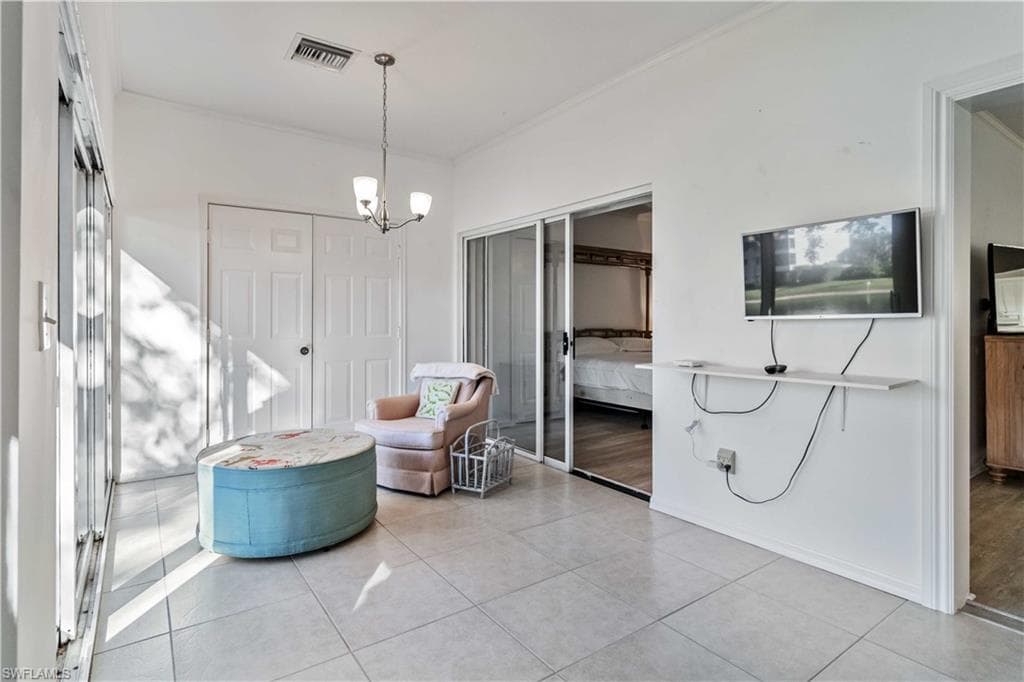 808 Arbor Lake Dr 8-105, Naples, FL 34110-26