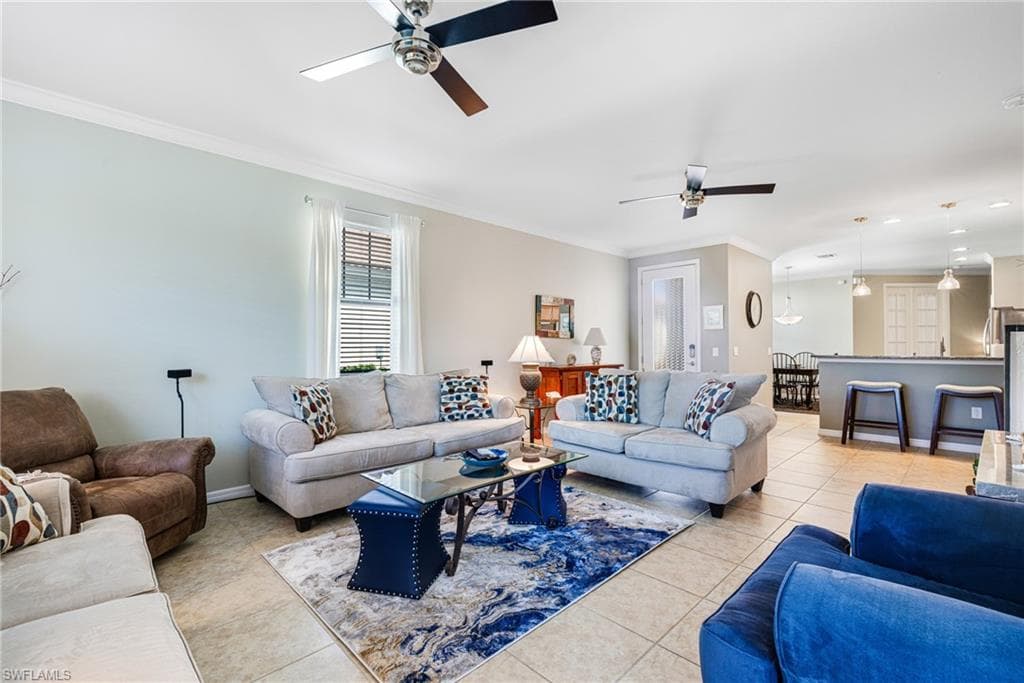 1511 Oceania Dr S, Naples, FL 34113-22