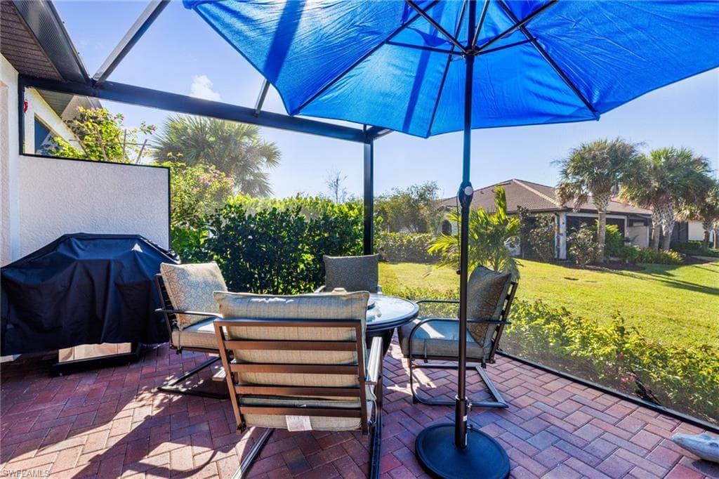 1511 Oceania Dr S, Naples, FL 34113-25