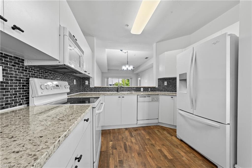 7821 Great Heron Way 304, Naples, FL 34104-11