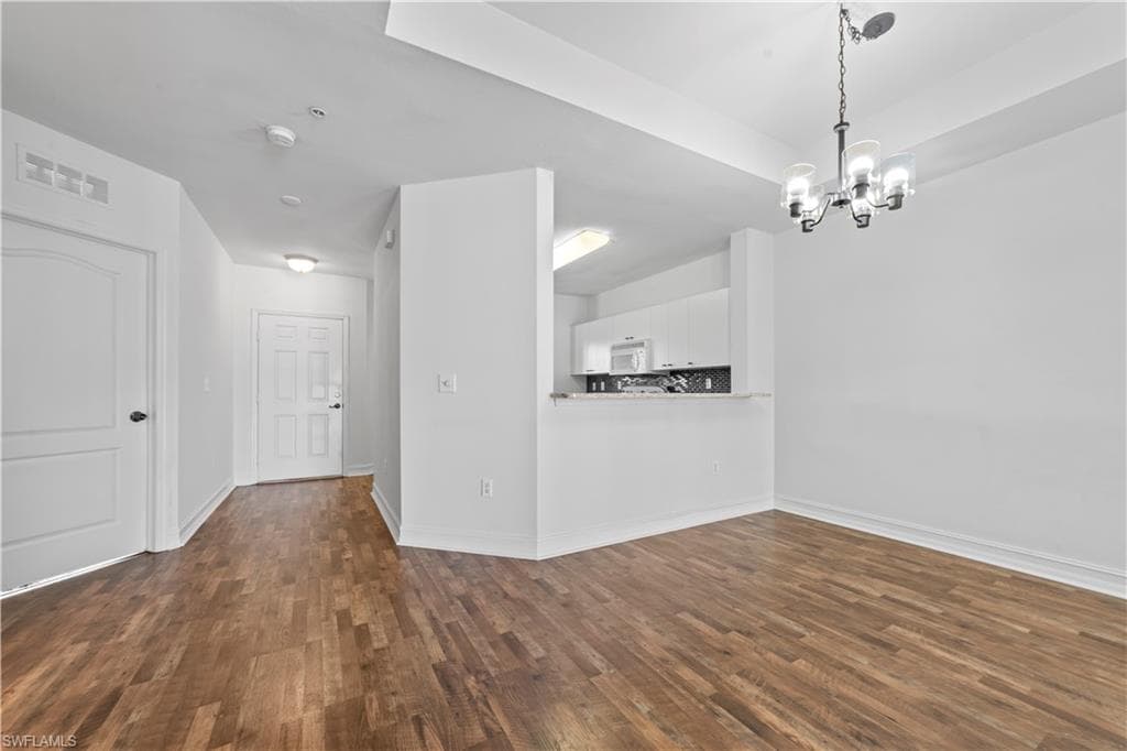 7821 Great Heron Way 304, Naples, FL 34104-20