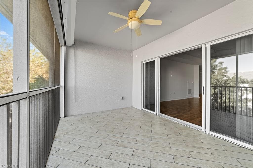 7821 Great Heron Way 304, Naples, FL 34104-24