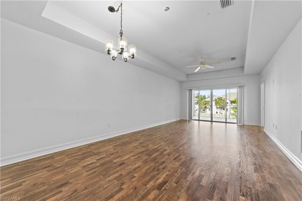 7821 Great Heron Way 304, Naples, FL 34104-6