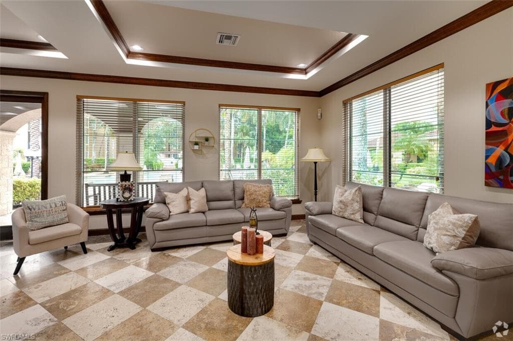 1210 Reserve Way 204, Naples, FL 34105-15