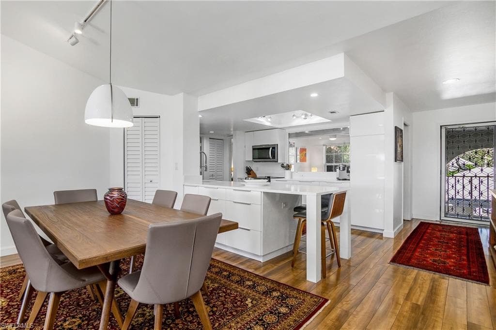 6290 Bellerive Ave 107, Naples, FL 34119-9