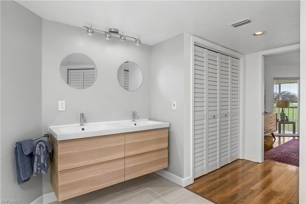 6290 Bellerive Ave 107, Naples, FL 34119-19
