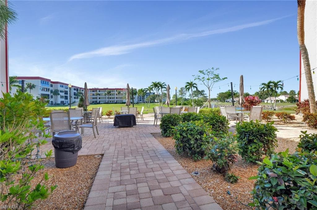 1781 Pebble Beach Dr 212, Fort Myers, FL 33907-25