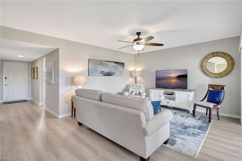 1781 Pebble Beach Dr 212, Fort Myers, FL 33907-8
