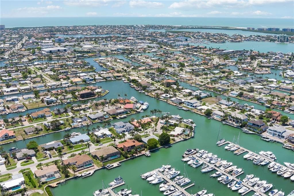 843 Buttonwood Ct, Marco Island, FL 34145-19