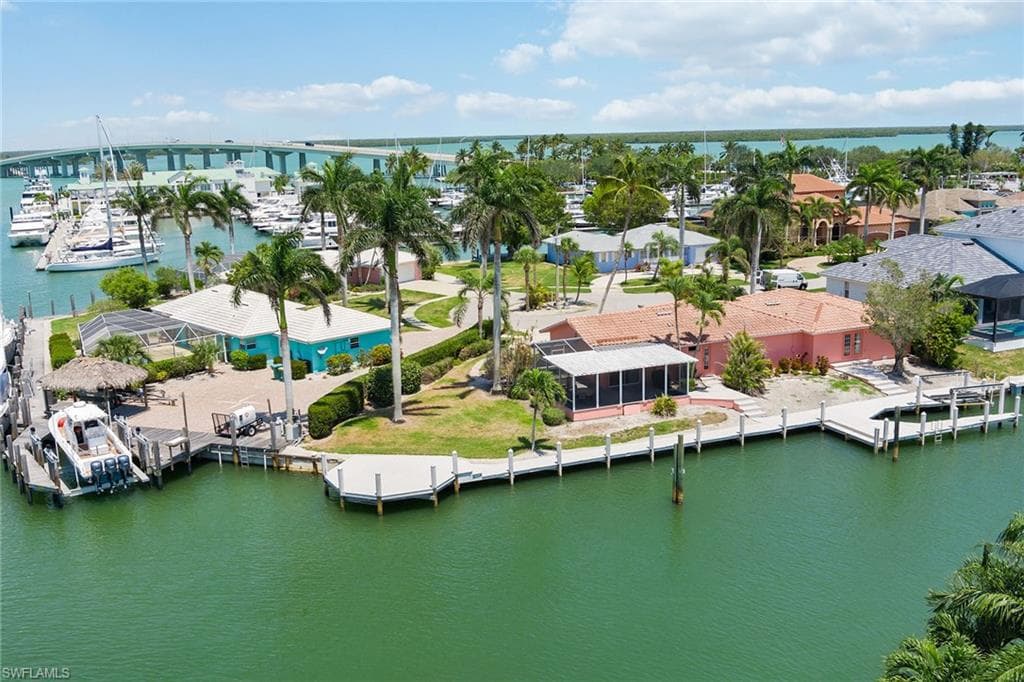 843 Buttonwood Ct, Marco Island, FL 34145-27