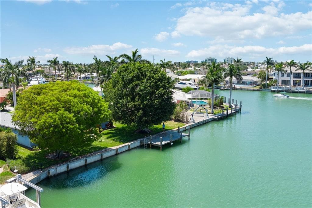 843 Buttonwood Ct, Marco Island, FL 34145-33