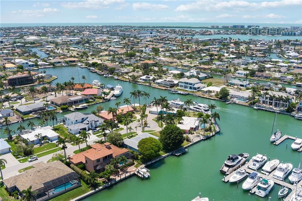 843 Buttonwood Ct, Marco Island, FL 34145-35