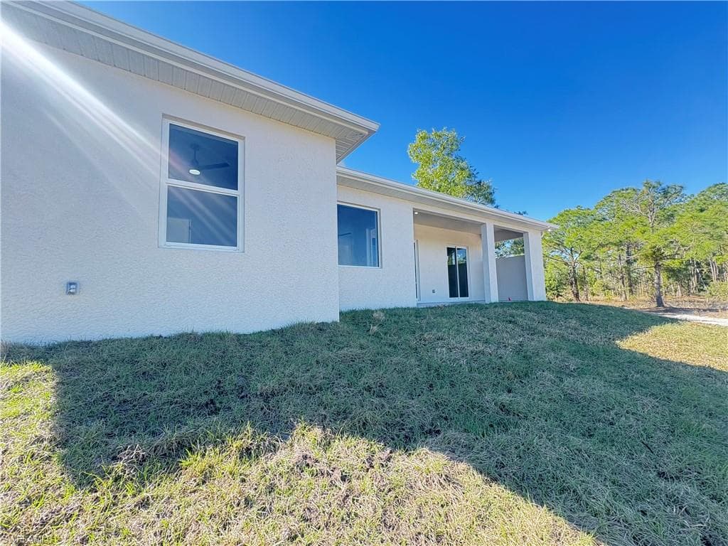 423 Harshaw St, Lehigh Acres, FL 33974-27