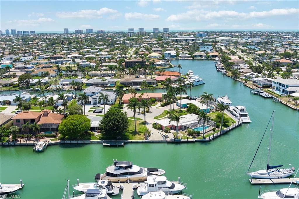 848 Buttonwood Ct, Marco Island, FL 34145-21
