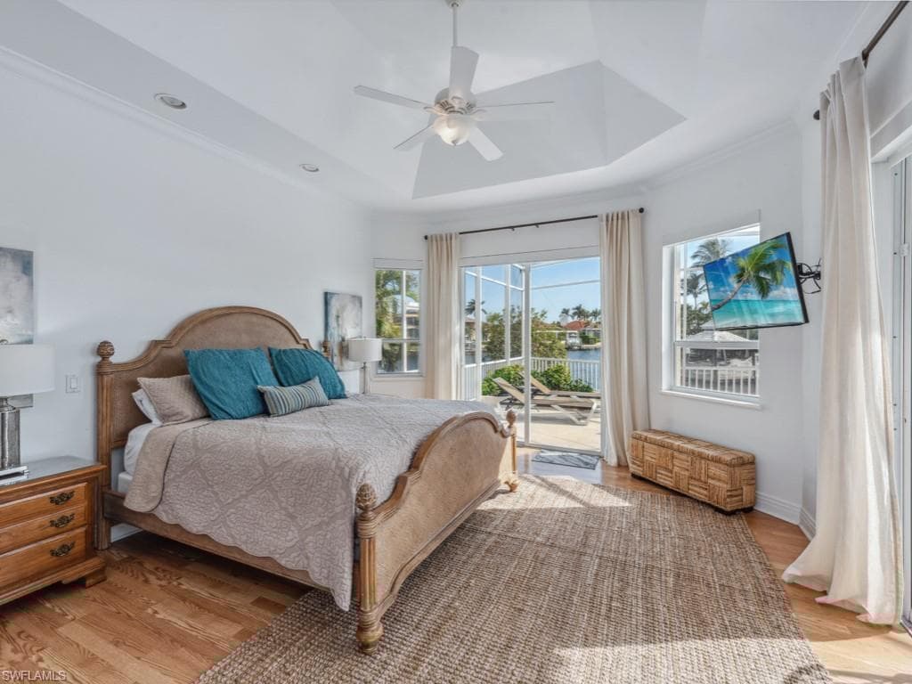 859 Wintergreen Ct, Marco Island, FL 34145-17