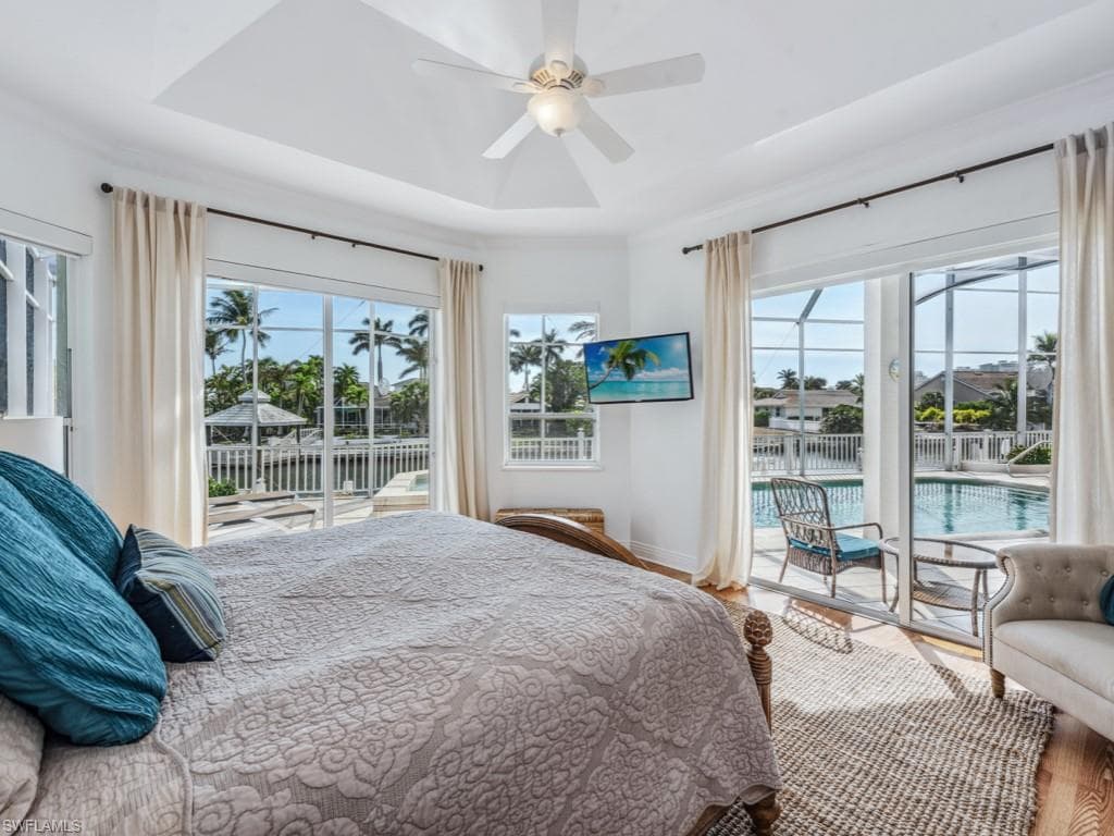 859 Wintergreen Ct, Marco Island, FL 34145-18