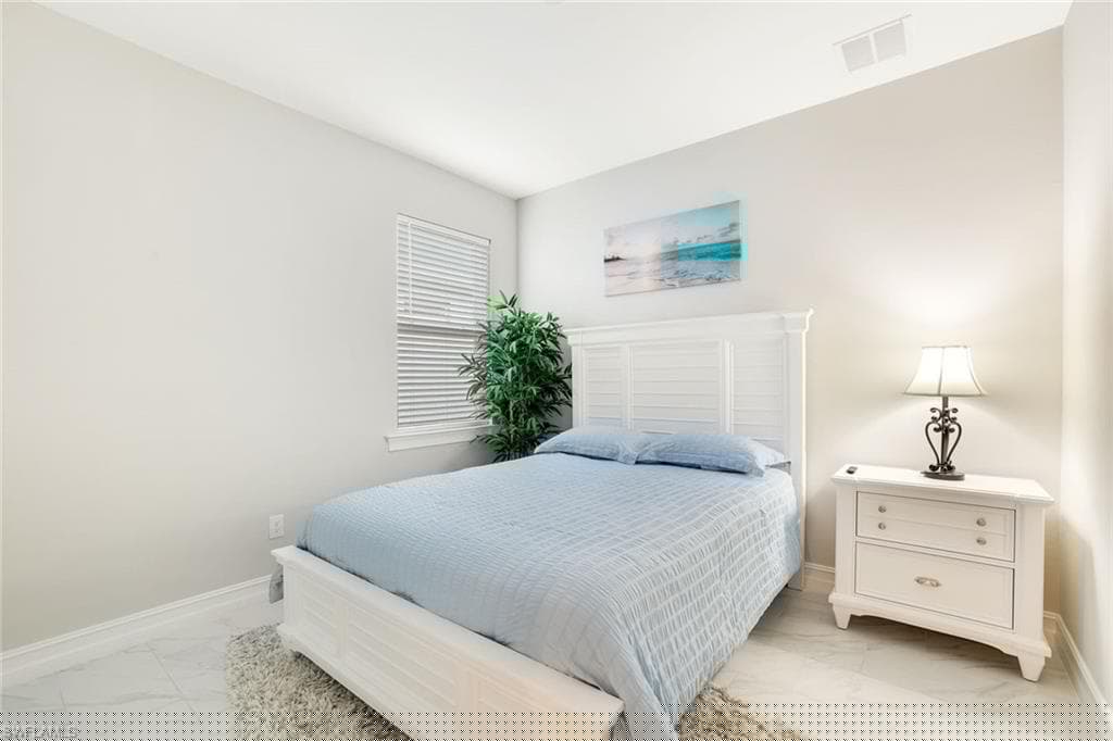 16802 Seasons Coast Dr, Bonita Springs, FL 34135-14