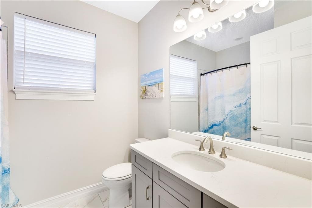 16802 Seasons Coast Dr, Bonita Springs, FL 34135-15