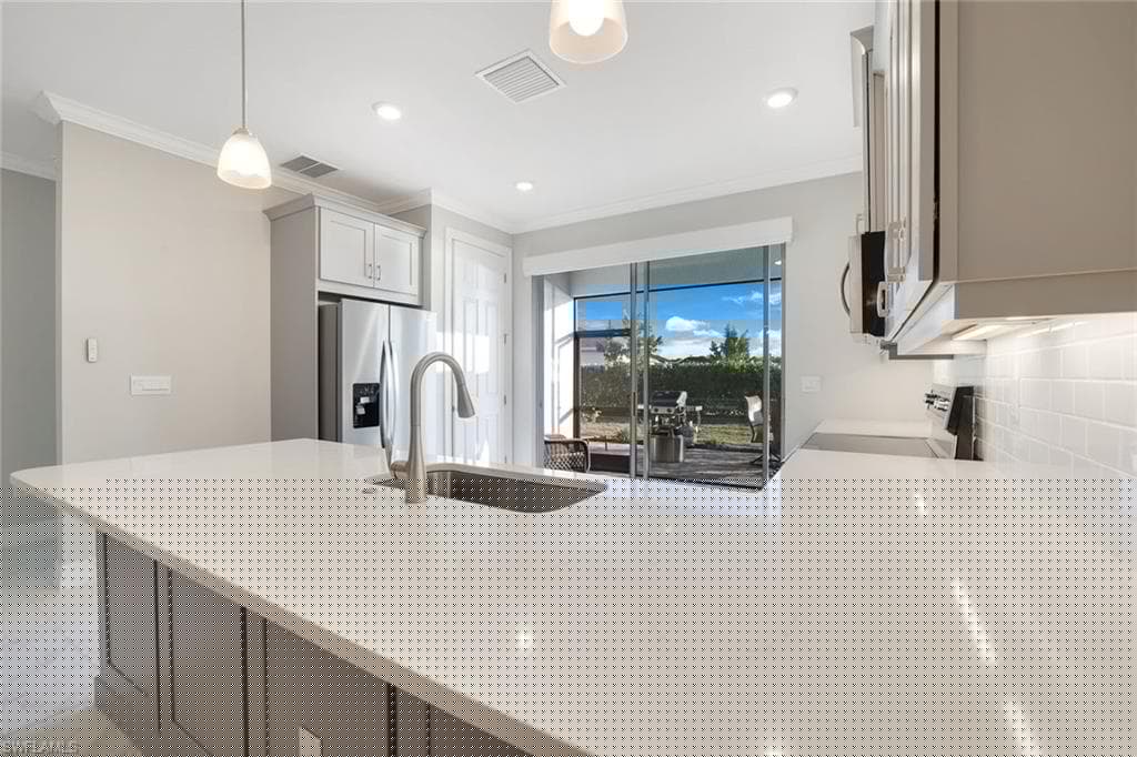 16802 Seasons Coast Dr, Bonita Springs, FL 34135-7