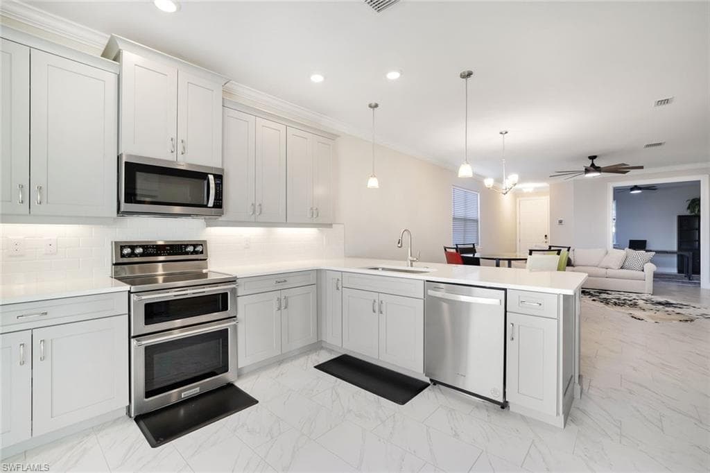 16802 Seasons Coast Dr, Bonita Springs, FL 34135-8
