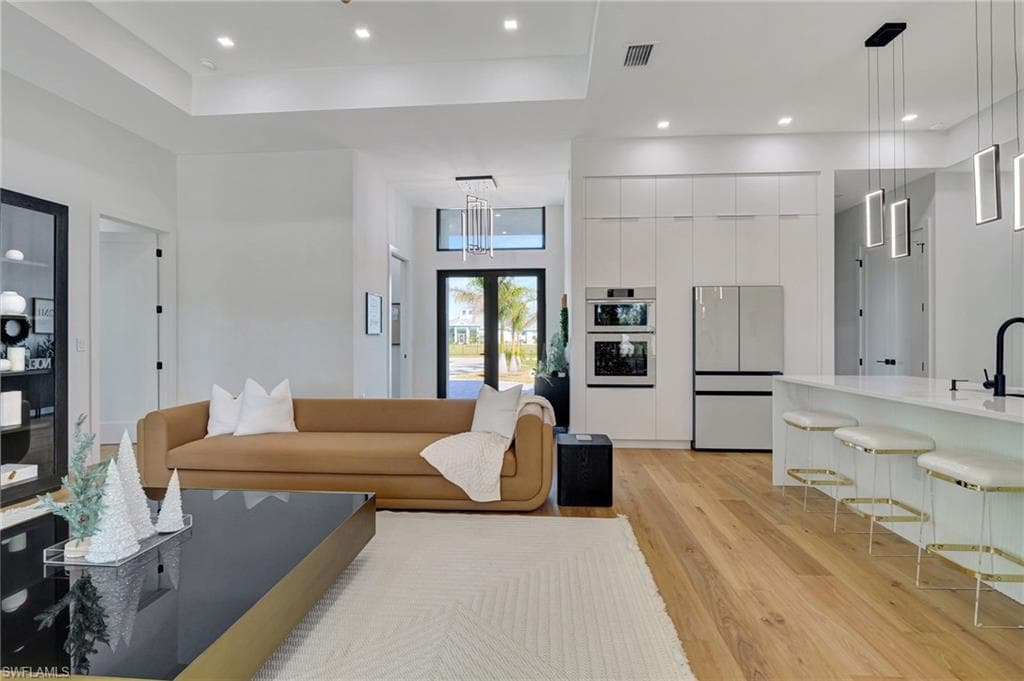 424 Shady Hollow Blvd W, Naples, FL 34120-9